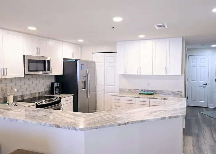 The Club A1506 Gulf Front 3 Bed 3 Bath Apartment